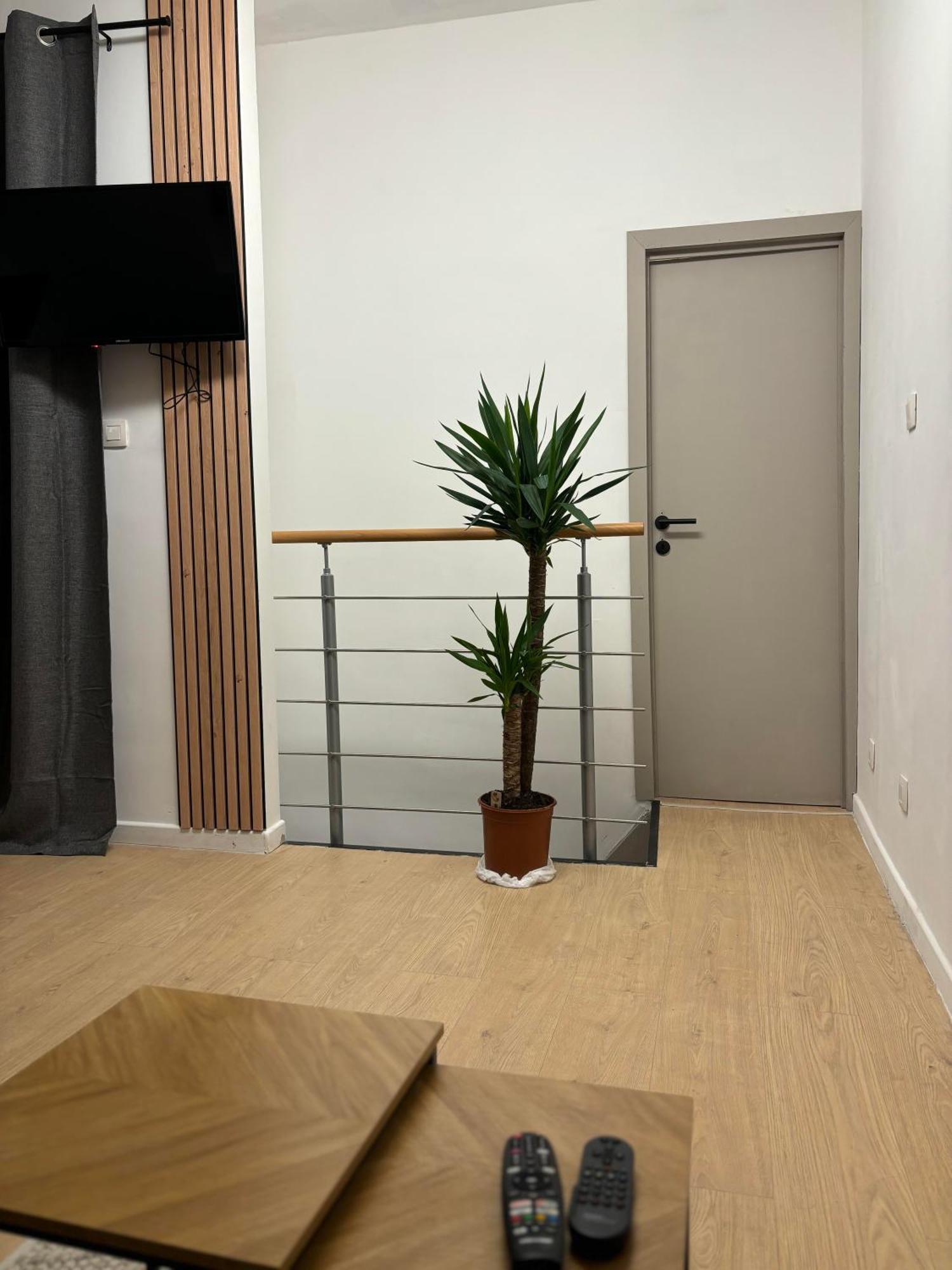 Apartmán Ubuntu House - Charleroi Exteriér fotografie